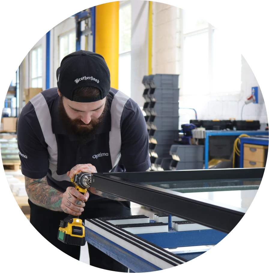 Optima worker